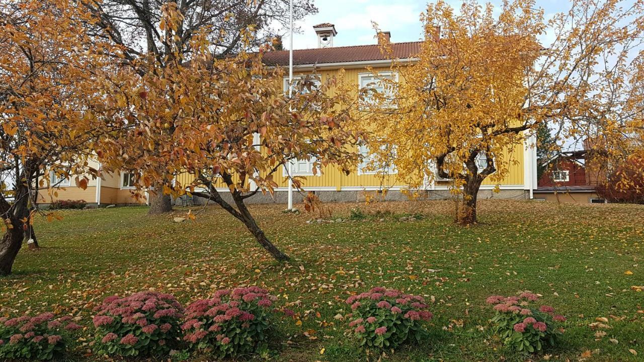 Siirilaen Tila Casa de hóspedes Seinäjoki Exterior foto